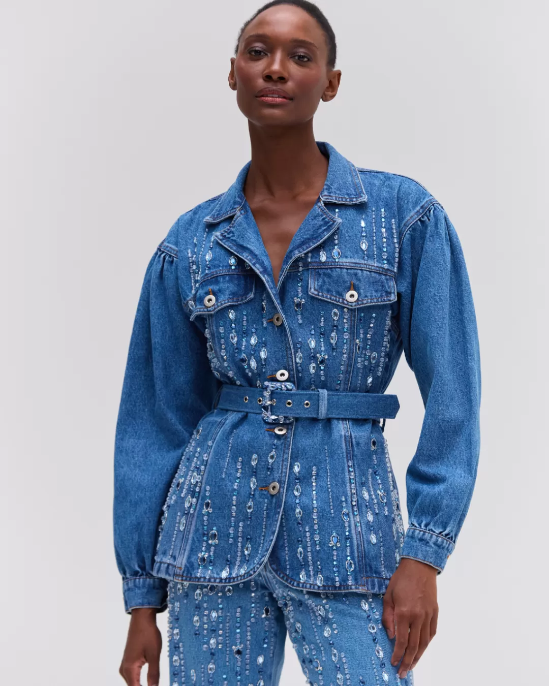 Veste Denim PatBO Brodée Artisanalement – Soldes Éclair Exclusifs