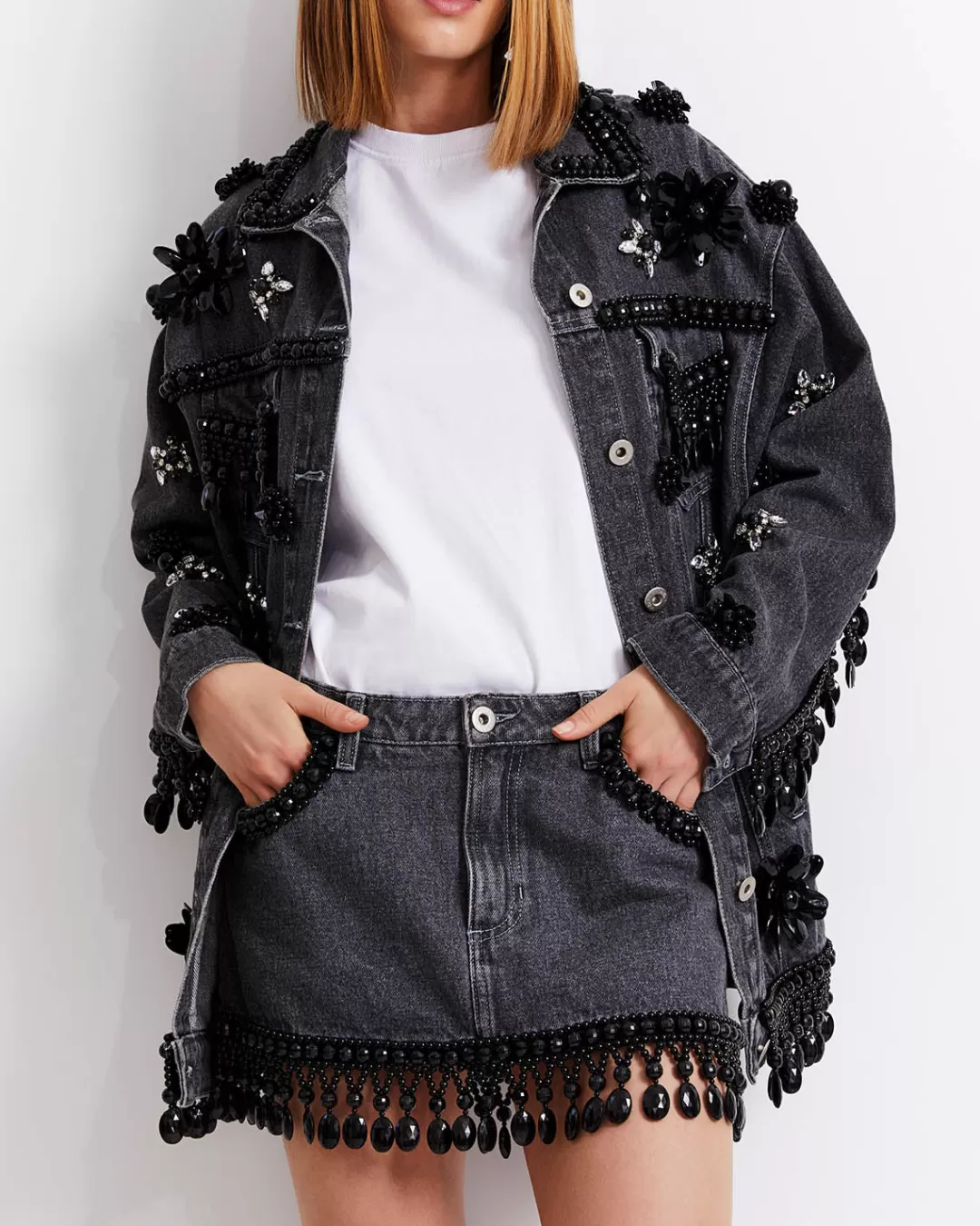 Veste denim PatBO brodée main | Collection exclusive en noir - Vente finale sans retour