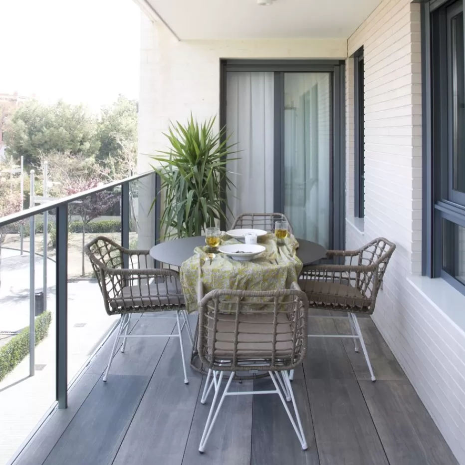 Chaise de jardin New Mattia | Résine tressée résistante | Confort ergonomique | Design contemporain pour terrasses (4 coloris disponibles)