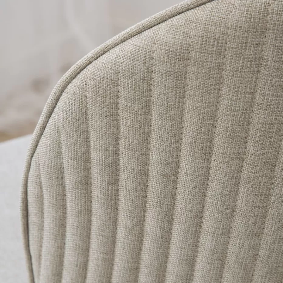 Lot de 4 chaises Nuren en promo - Assise rembourrée beige confortable pour salle à manger élégante