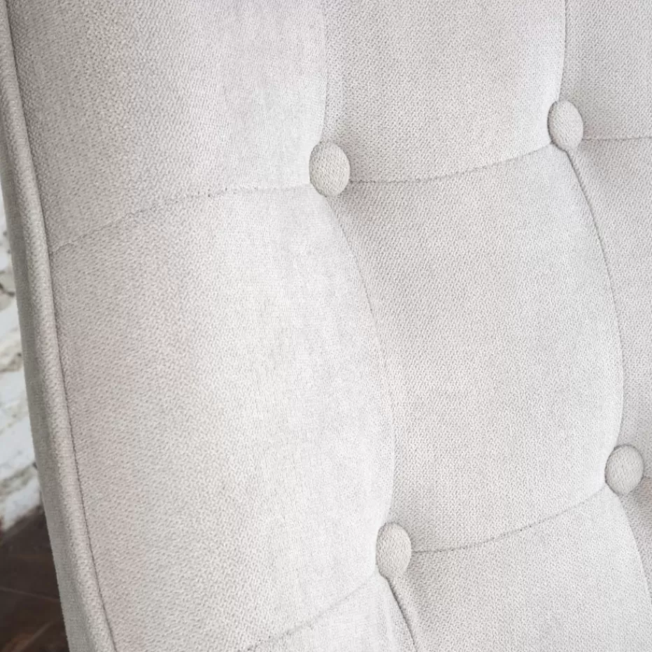 Découvrez notre Fauteuil Reine en promo exclusive - Assise ergonomique couleur sable aux nuances douces